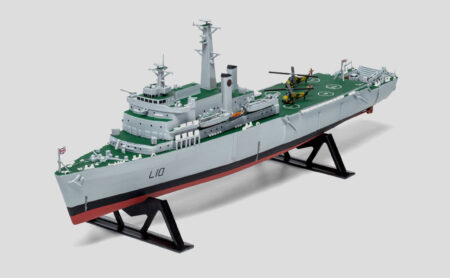 HMS Fearless